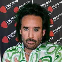 Marco Mendoza : La Basse de Légende en interview sur PerfectoMusic